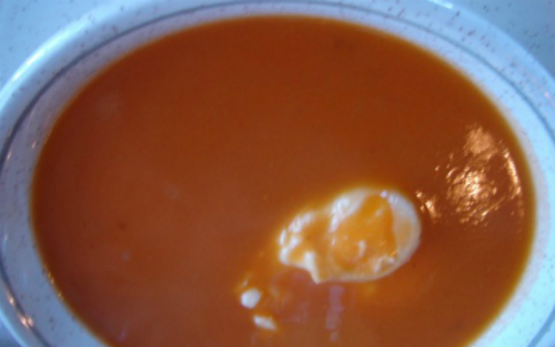 Sopa de tomate e cebola Madeira