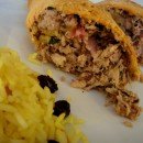 empada de coelho bravo com arroz de pinhão e passas