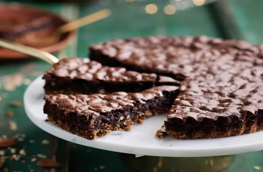 Tarte de Alfarroba do Algarve Uma Doce Tradição Portuguesa