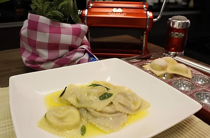 Como fazer Ravióli de Queijo Brie, Alperces e Nozes ao Molho de Espumante?
