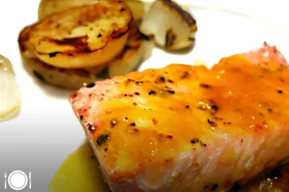 Salmão ao Forno com Molho Barbecue e Laranja